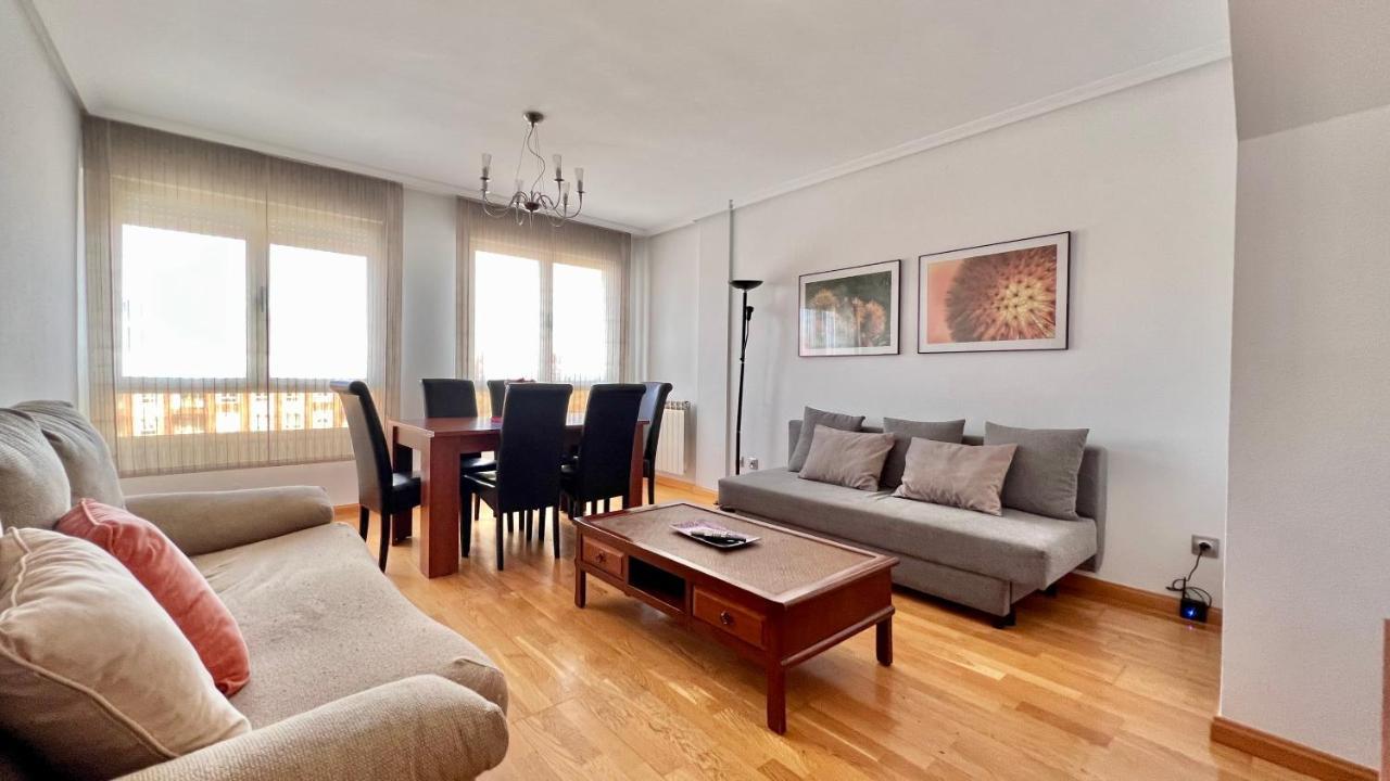 Housingleon - Conde Duplex Con Garaje Gratuito Apartman Kültér fotó