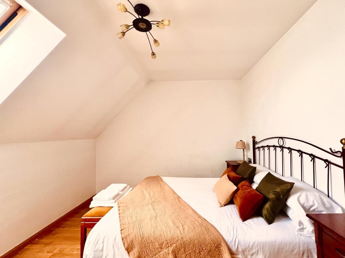 Housingleon - Conde Duplex Con Garaje Gratuito Apartman Kültér fotó