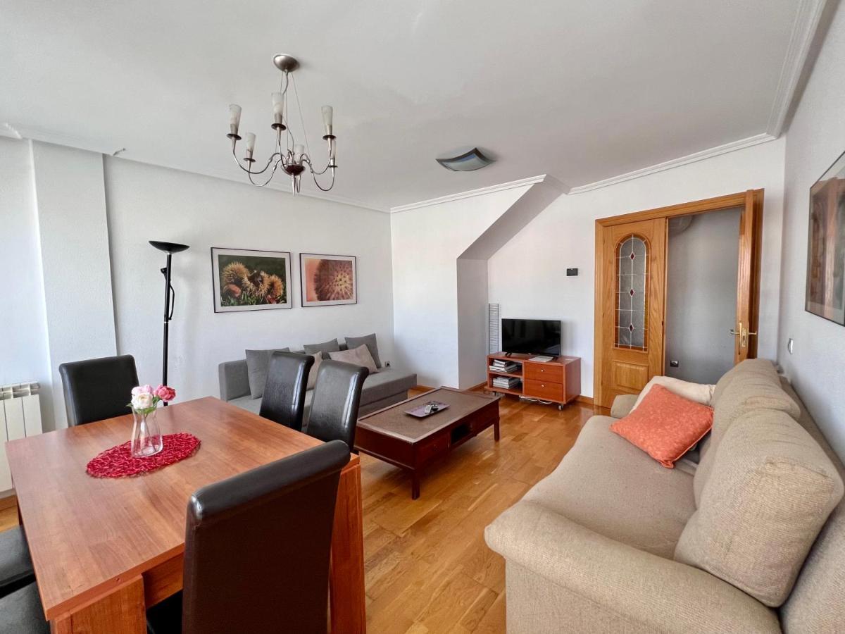 Housingleon - Conde Duplex Con Garaje Gratuito Apartman Kültér fotó